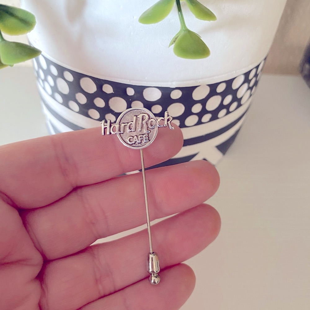 Hard Rock Cafe 1 Year Of Service Staff PinBrooch Sterling Silver 2 40$